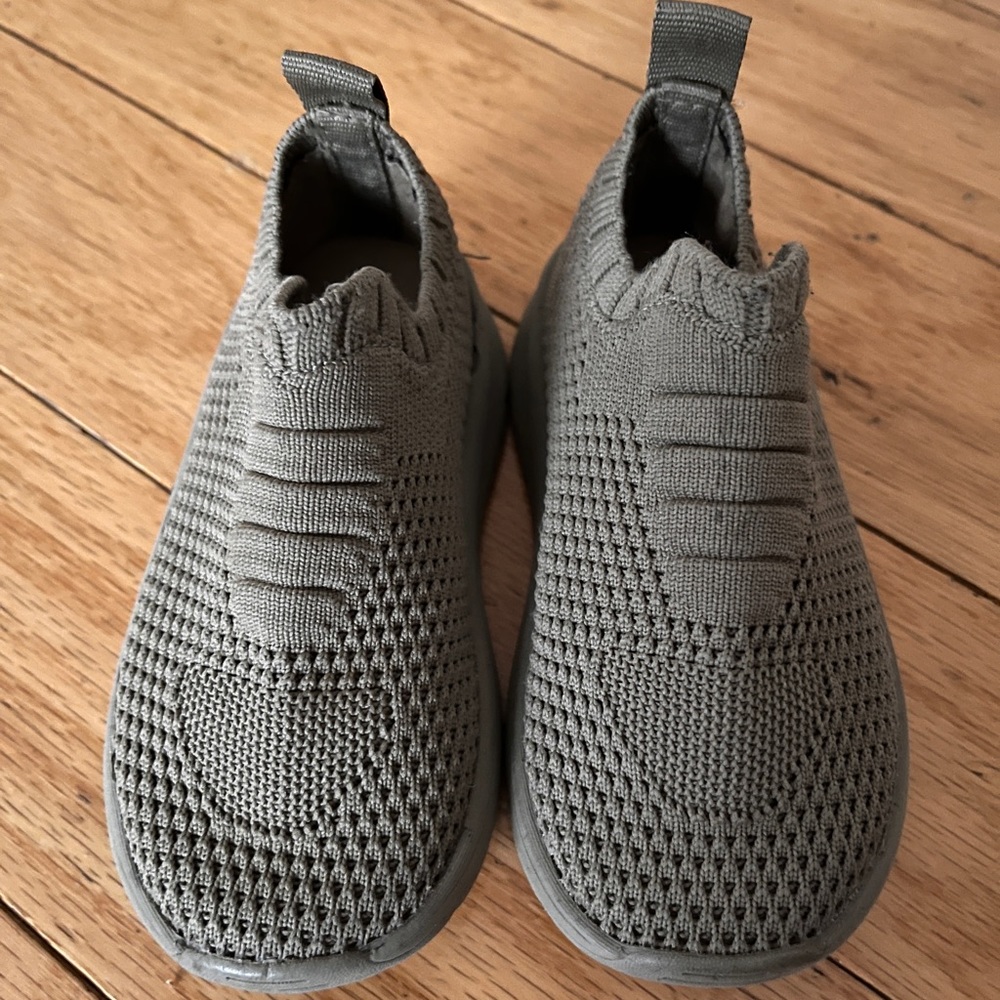 Zara Boys slip on